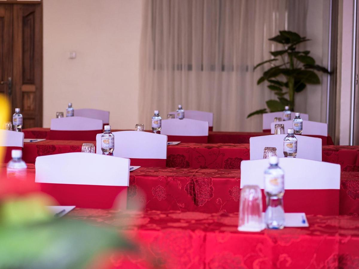 Hotel Central Park & Conference Centre Nairobi Buitenkant foto
